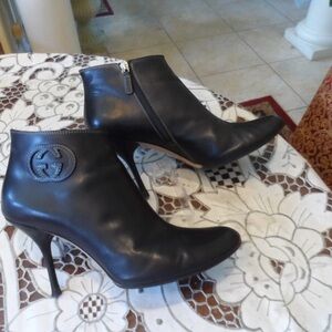Gucci Authentic Monogram GG Black Calf Leather Ankle Heeled Boots Size 9 1/2B